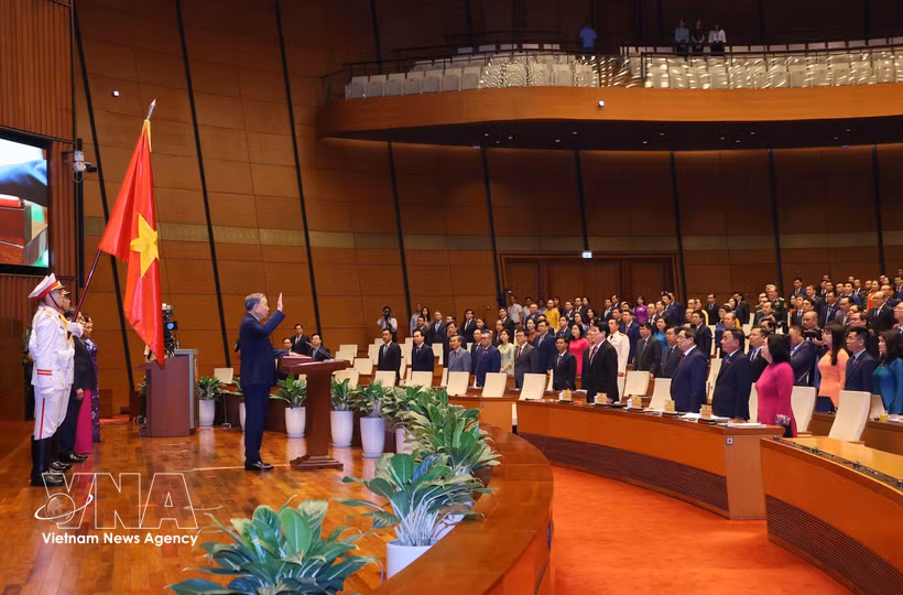 Party General Secretary To Lam takes the oath of office as President of the Socialist Republic of Vietnam. (Photo: VNA)
