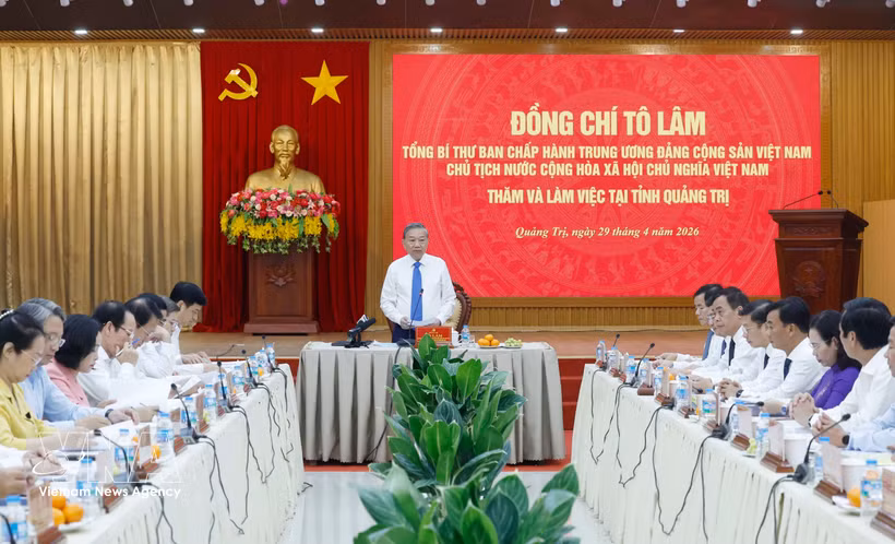 Party General Secretary and State President To Lam speaks at the meeting. (Photo: VNA)