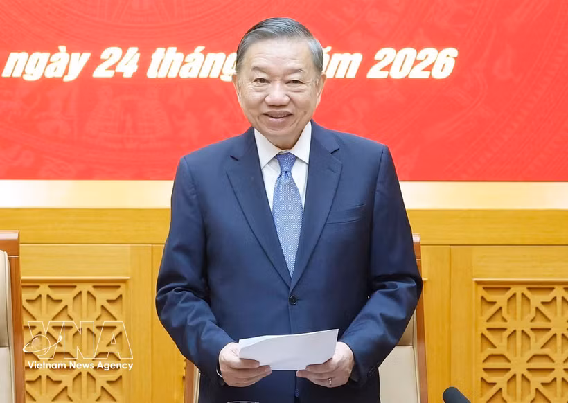 Party General Secretary and State President To Lam addresses the second meeting of the Central Military Commission for the 2025-2030 term in Hanoi on June 24 (Photo: VNA)