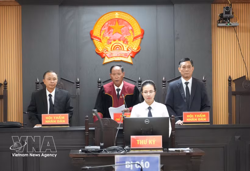 The trial panel delivers the verdict. (Photo: VNA)