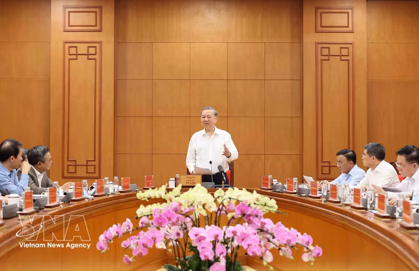 Party General Secretary To Lam speaks at a meeting of standing members of the Central Steering Committee for Prevention and Control of Corruption, Wastefulness and Negative Phenomena in Hanoi on March 18, 2026. (Photo: VNA)