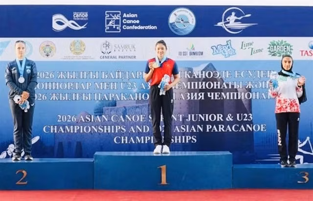 Diep Thi Huong has been on top podium three times at the 2026 Asian Canoe Sprint Junior and U23 Championship (Photo: Asian Canoeing Federation)