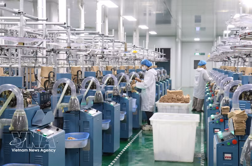 Production activities at FDI enterprises in Tay Ninh province help boost exports, create jobs, and enhance the locality's role in the regional supply chain. (Photo: VNA)