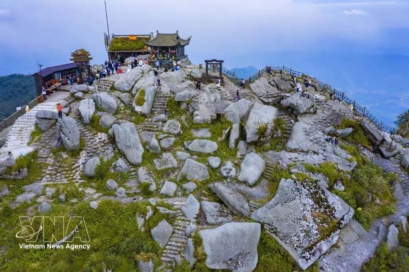 Its exceptional historical and cultural values ​​have established Yen Tu as a sacred place in the spiritual life of the Vietnamese people. (Photo: VNA)