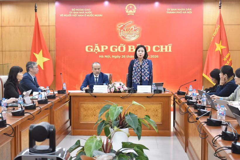 Le Thi Anh Mai, Deputy Director of the Hanoi Department of Culture and Sports, speaks at the press briefing of the Homeland Spring 2026. (Photo: VNA)