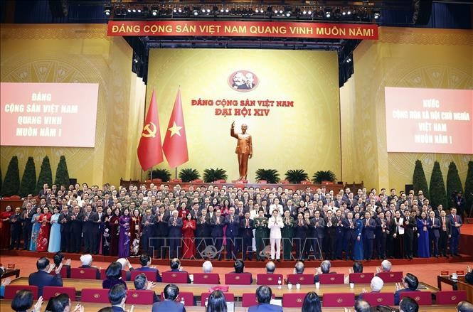 The 14th-tenure Party Central Committee makes its debut at the 14th National Congress of the Communist Party of Vietnam (Photo: VNA)