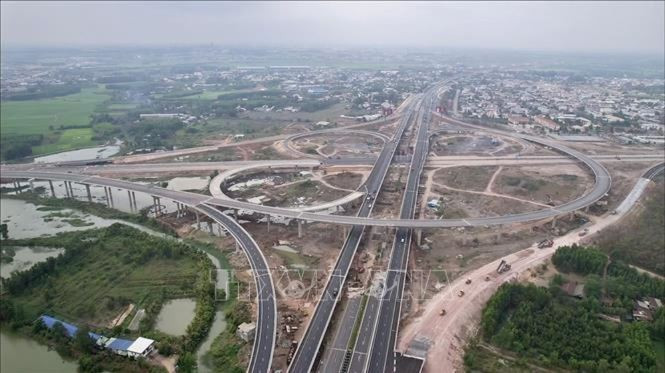 The interchange between Bien Hoa - Vung Tau Expressway and Ho Chi Minh City - Long Thanh - Dau Giay Expressway. (Photo: VNA)