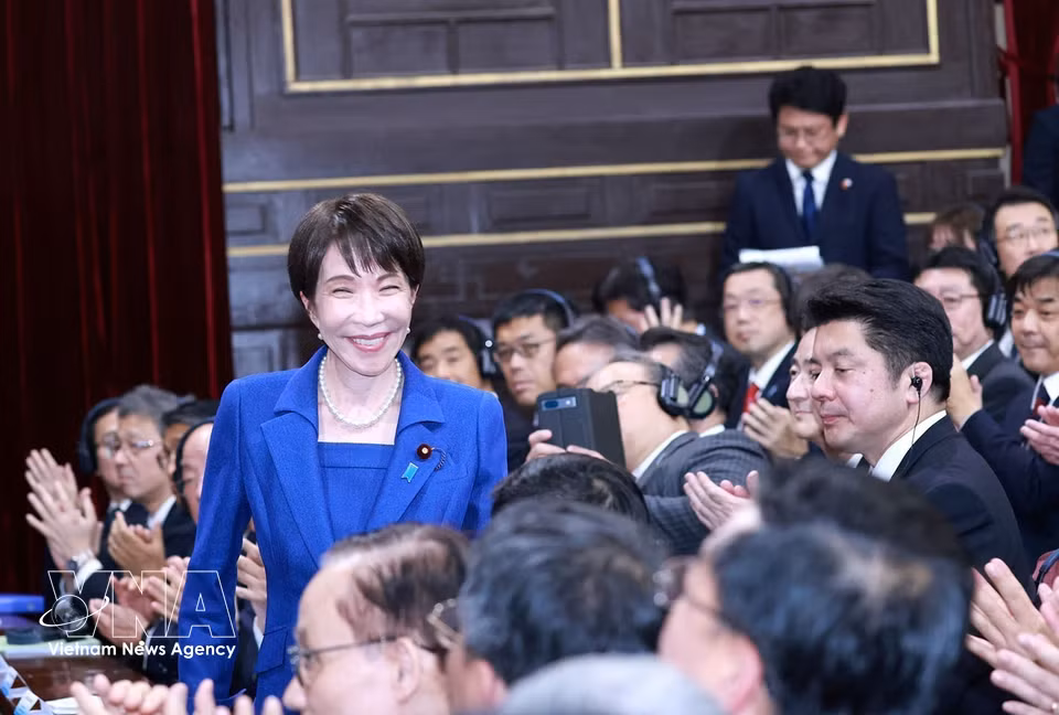Japanese Prime Minister Takaichi Sanae visits and delivers a policy speech at Vietnam National University - Hanoi (Photo: VNA)