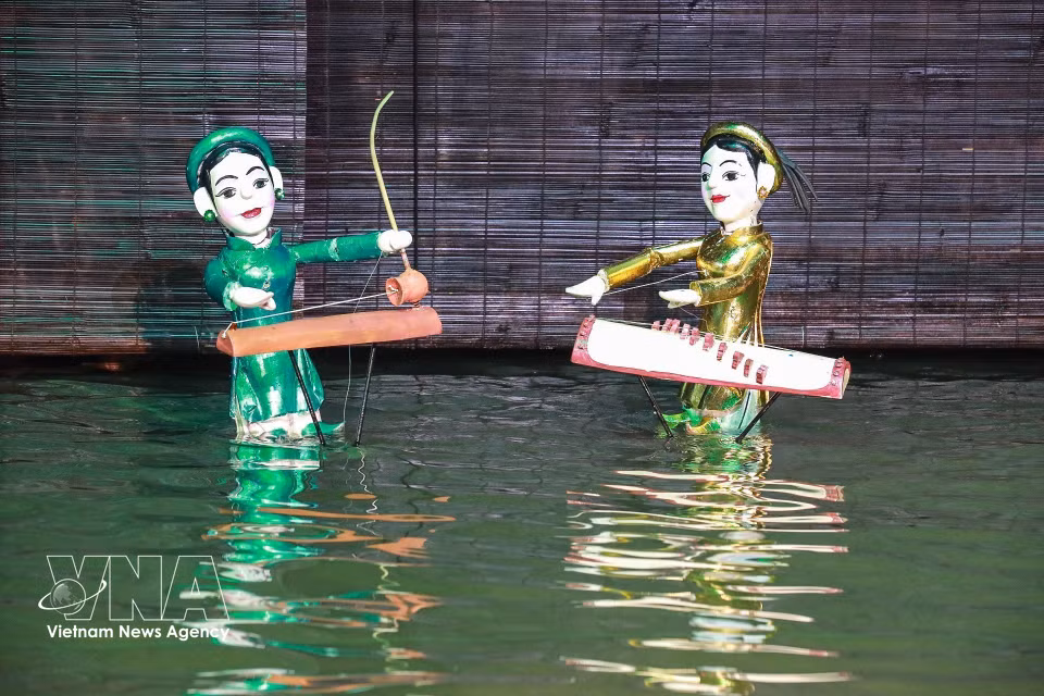 Traditional water puppetry performed at the Vietnam Puppetry Theatre. (Photo: VNA)