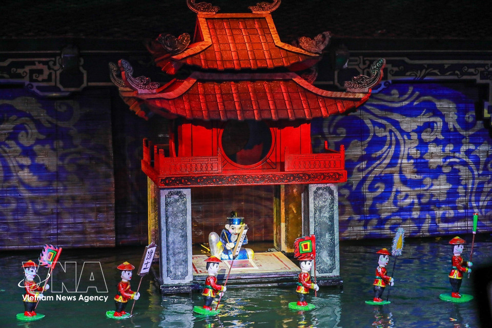 Traditional water puppetry performed at the Vietnam Puppetry Theatre. (Photo: VNA)