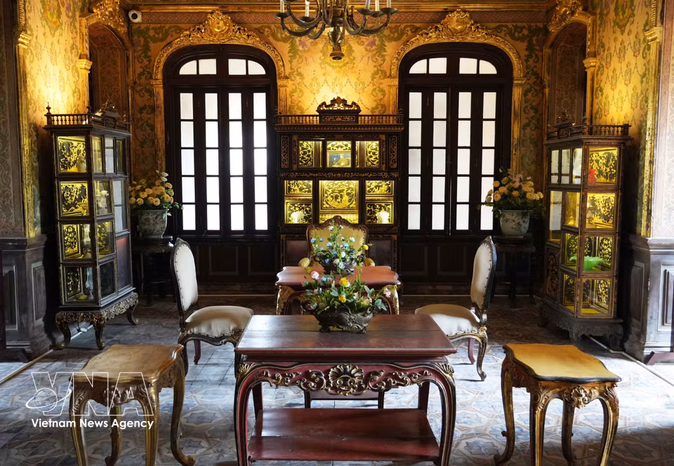 A dining room inside An Dinh Palace. (Photo: VNA)