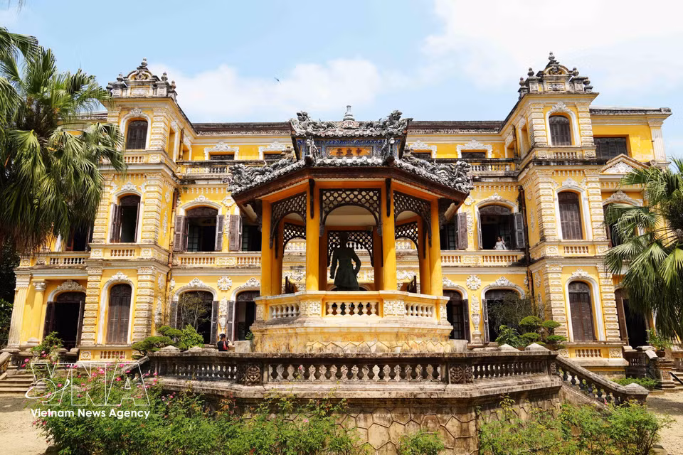 The distinctly East–West architectural style of Khai Tuong Pavilion at An Dinh Palace. (Photo: VNA)