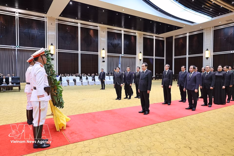 Politburo member and President of the National Assembly of Laos Xaysomphone Phomvihane passed away at 11:18 on August 8, at the age of 70 due to vasculitis. (Photo: VNA)