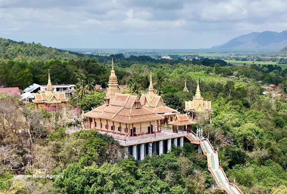 Ta Pa Pagoda serves as a cultural and spiritual hub, attracting visitors to the Mekong Delta province of An Giang. (Photo: VNA)