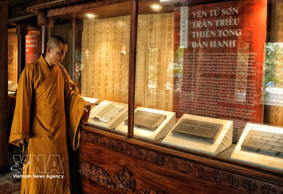 Woodblocks are displayed to introduce them to the public. (Photo: VNA)