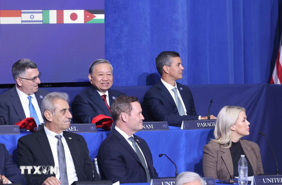 The February 18-20 trip is made at the invitation of President Donald Trump, also the Board’s Founding Chairman. (Photo: VNA)