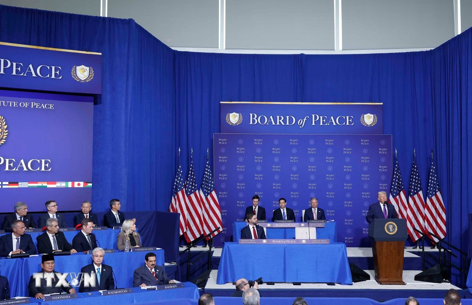 US President Donald Trump speaks at the inaugural meeting of Gaza Board of Peace. (Photo: VNA)