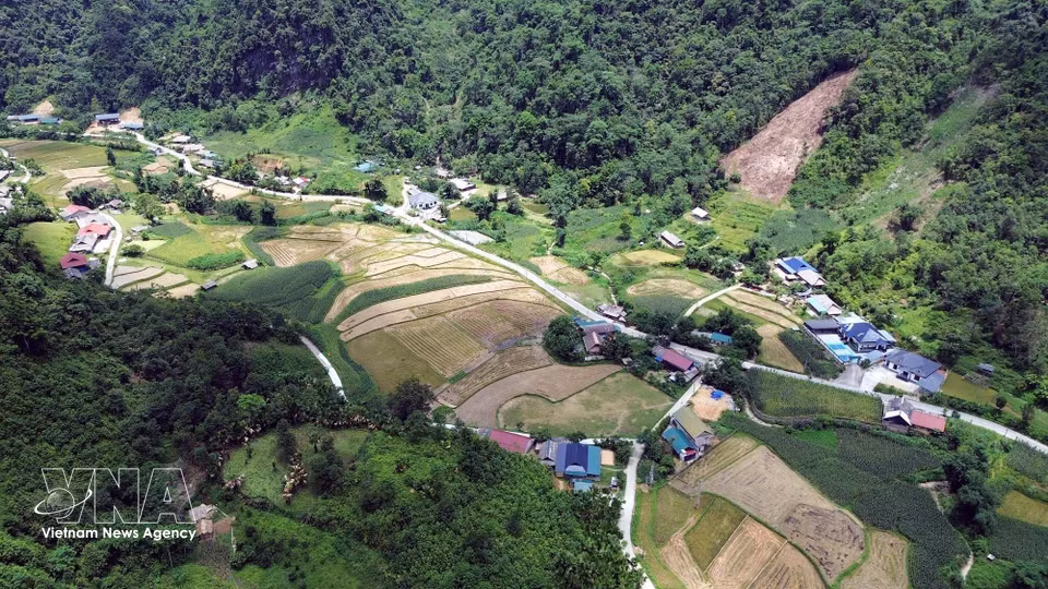 Many households in the village have built spacious homes thanks to income earned from YouTube content creation. (Photo: VNA)