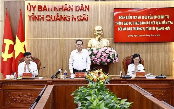 National Assembly Chairman Tran Thanh Man speaks at working session with the Quang Ngai provincial Party Committee's Standing Board (Photo: VNA)