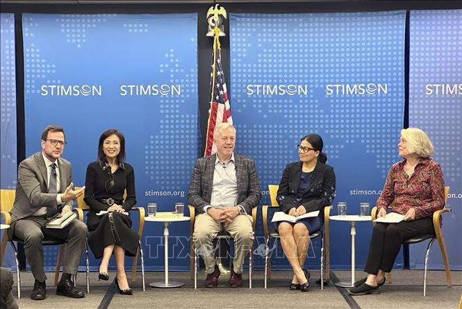 Speakers at the Stimson Centre event (Photo: VNA)