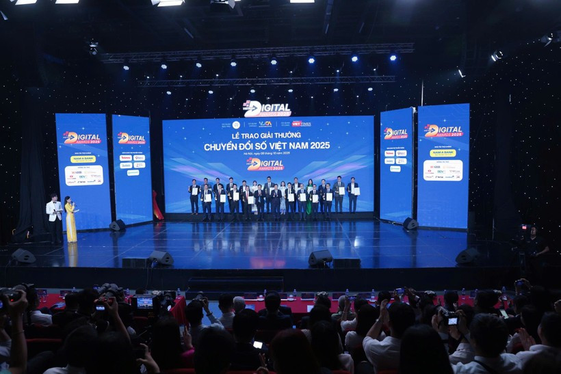 Outstanding digital technology companies in 2025 honoured at the awarding ceremony (Photo: VNA)