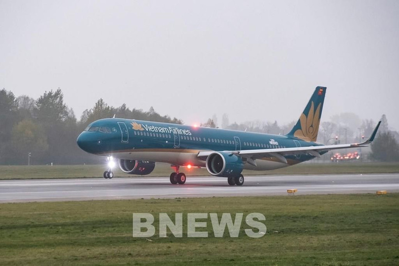 The Civil Aviation Authority of Vietnam has announced a suspension of operations starting the afternoon of November 6 at five airports in the central region, including Buon Ma Thuot, Pleiku, Tuy Hoa, Chu Lai, and Phu Cat. (Photo: VNA)