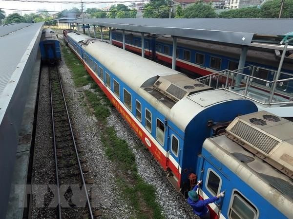 Vietnam Railways will operate additional passenger trains and attach extra carriages to existing services to meet rising travel demand during the four-day New Year 2026 holiday from January 1 to 4 (Photo: VNA)