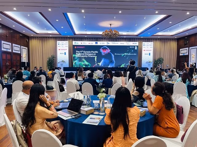 The dialogue attracts more than 120 biodiversity finance experts and Government representatives from Europe, Asia and the Pacific. (Photo: VNA)