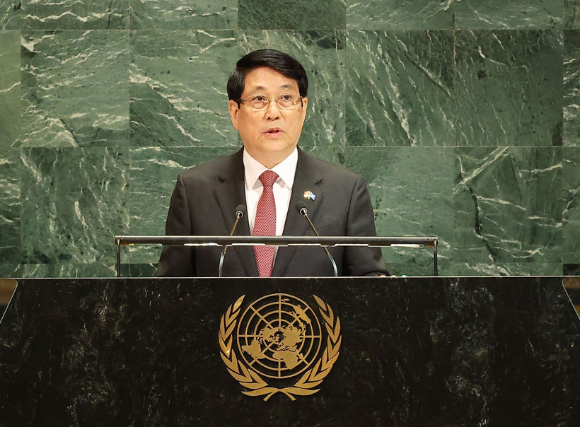 State President Luong Cuong addresses the High-Level General Debate of the 80th Session of the United Nations General Assembly (UNGA 80) (Photo: VNA)