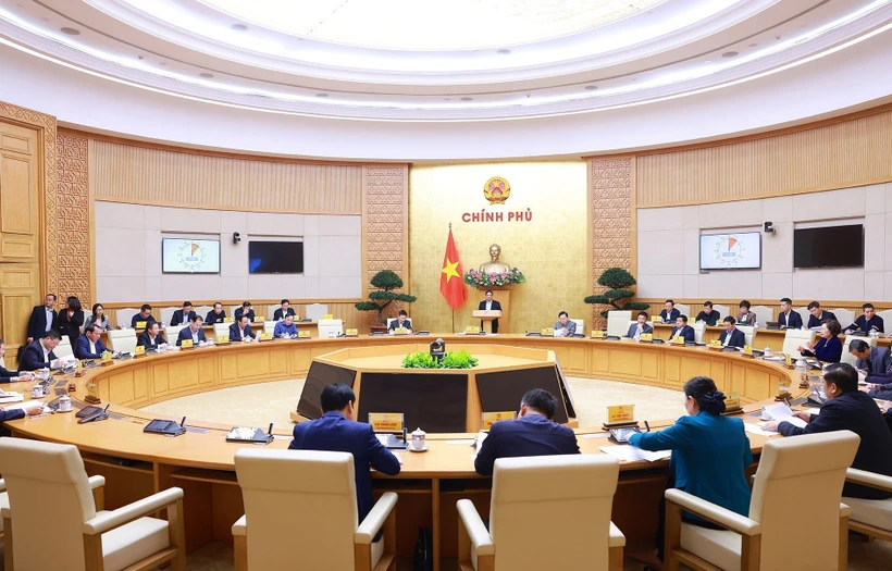 An overview of the Government meeting to assess the regional and global economic situations (Photo: VNA)