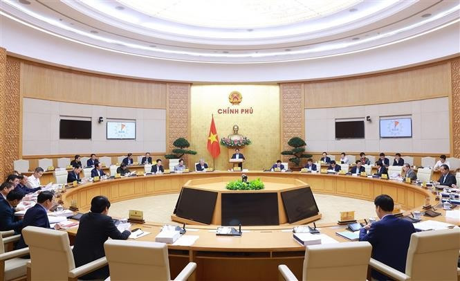 An overview of the monthly Government meeting on law-making (Photo: VNA)