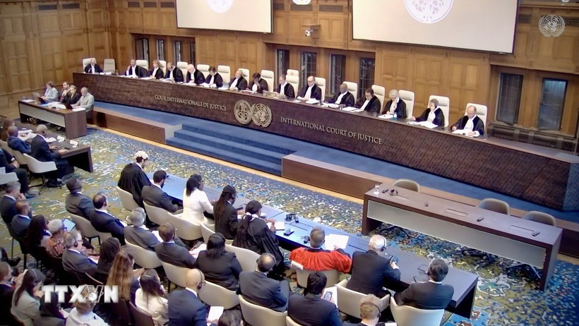 An overview of the session to announce the International Court of Justice's advisory opinion on the obligations of States in respect of climate change. (Photo: VNA)