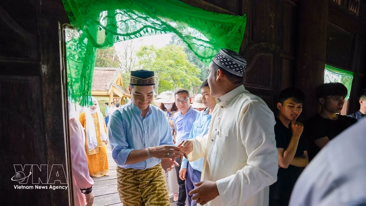 Cham Muslims in An Giang celebrate Raya Aidil Fitri
