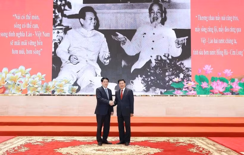 vietnam-laos-friendship-exchange-programme.jpg