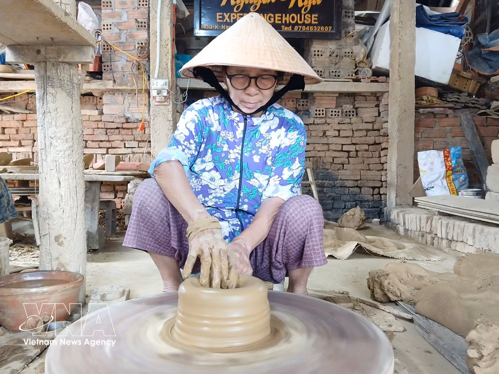 vnanet-thanh-ha-pottery-village.jpg