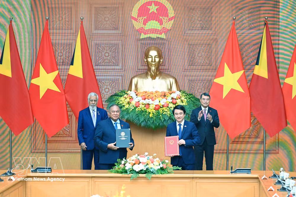 vnanet-talks-between-vietnamese-and-timor-leste-pms-3.jpg