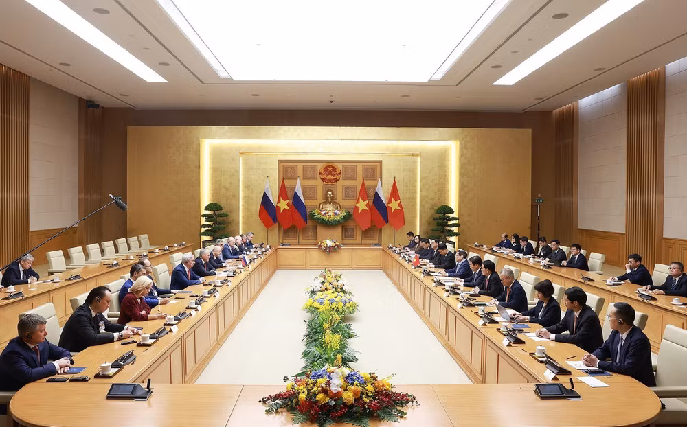 vietnamese-pm-receives-state-duma-chairman-vyacheslav-volodin-1.jpg