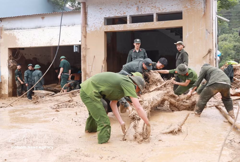 vnanet-floods-landslides-in-northern-mountainous-region-3.jpg