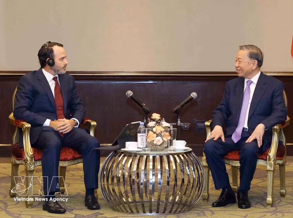 vnanet-vietnams-top-leader-receives-aboitiz-foods-tristan-aboitiz.jpg