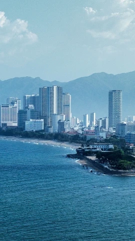 Khanh Hoa province is accelerating digital transformation in tandem with building a smart city. (Photo: VNA)