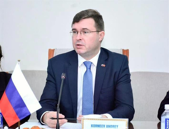 Andrey Korneev, Deputy Minister of Education of the Russian Federation, at the meeting (Photo: Vietnam+) bo-giao-duc-nga.jpg