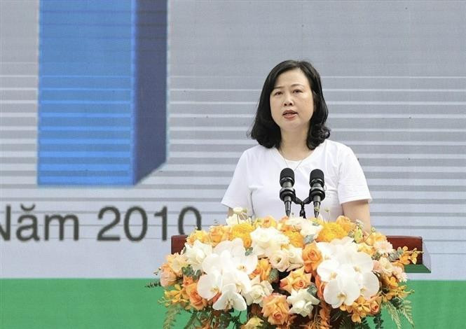 Health Minister Dao Hong Lan speaking at the meeting (Photo: VNA)