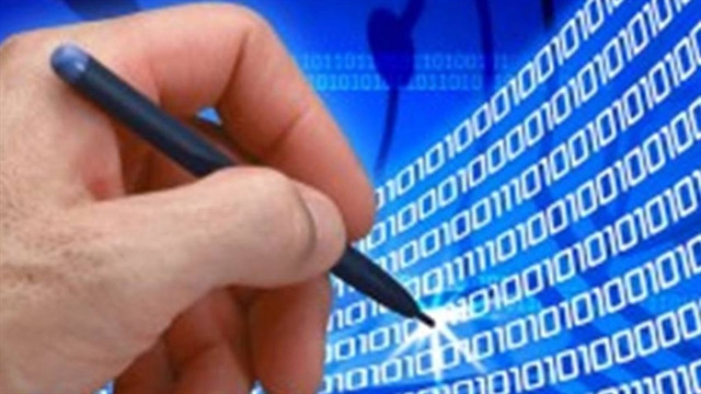 The E-signature should not be made compulsory but optional, according to the Vietnam Banking Association. (File Photo)