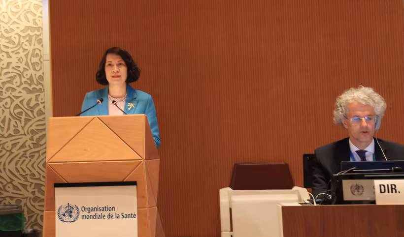Deputy Health Minister Nguyen Thi Lien Huong speaking at 77th World Health Assembly (Photo: VNA)