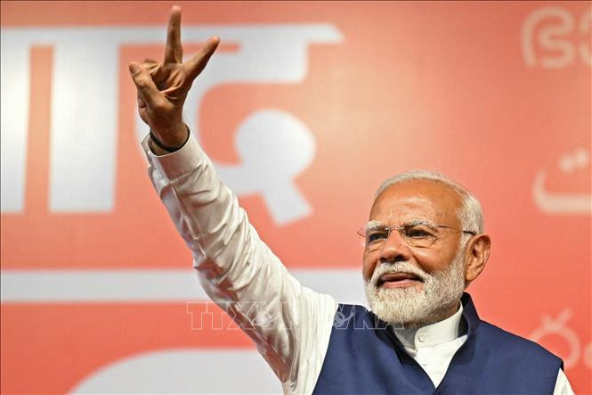 Indian Prime Minister Narendra Modi celebrates the victory of the National Democratic Alliance (NDA) led by the Bharatiya Janata Party (BJP) in New Delhi on June 4, 2024. (Photo: AFP/VNA)