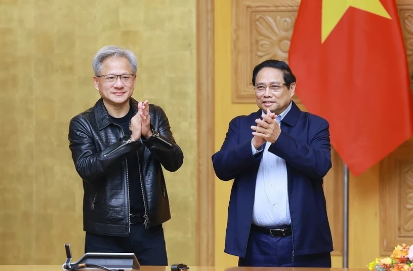 Vietnamese Prime Minister Pham Minh Chinh and President and CEO of NVIDIA Jensen Huang (Photo: VNA)