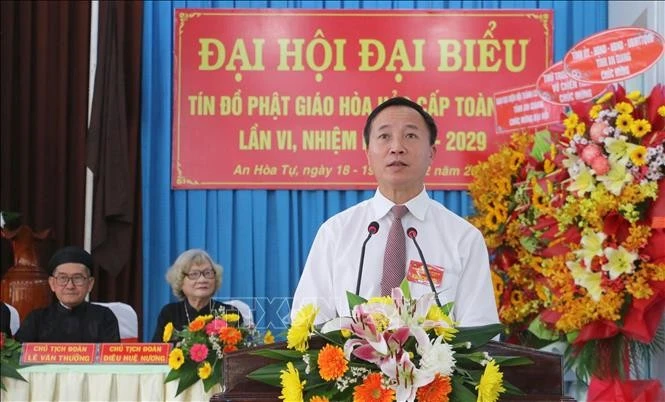 Chairman of the Government Committee for Religious Affairs Vu Hoai Bac speaks at the sixth national congress of the Hoa Hao Buddhism. (Photo: VNA)