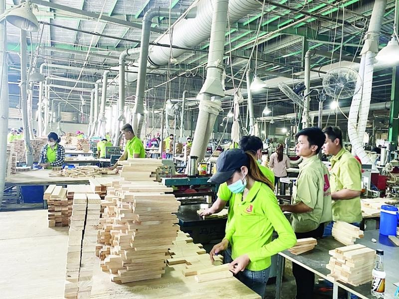 Vietnam gains 1.55 billion USD from the export of timber and wood products in December. - Illustrative image (Photo: vietnameconomy.vn)