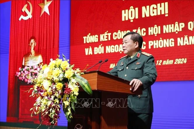 Deputy Minister of National Defence Sen. Lieut. Gen. Hoang Xuan Chien speaks at the event (Photo: VNA(