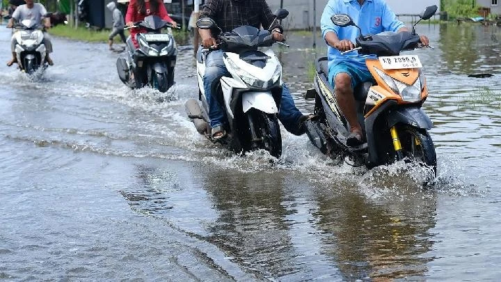 The Tanjung Priok Meteorological Station of Indonesian Meteorology, Climatology and Geophysics Agency (BMKG) issues an early warning of coastal flooding from December 26, 2024 to January 3, 2025 (Photo: Antara)